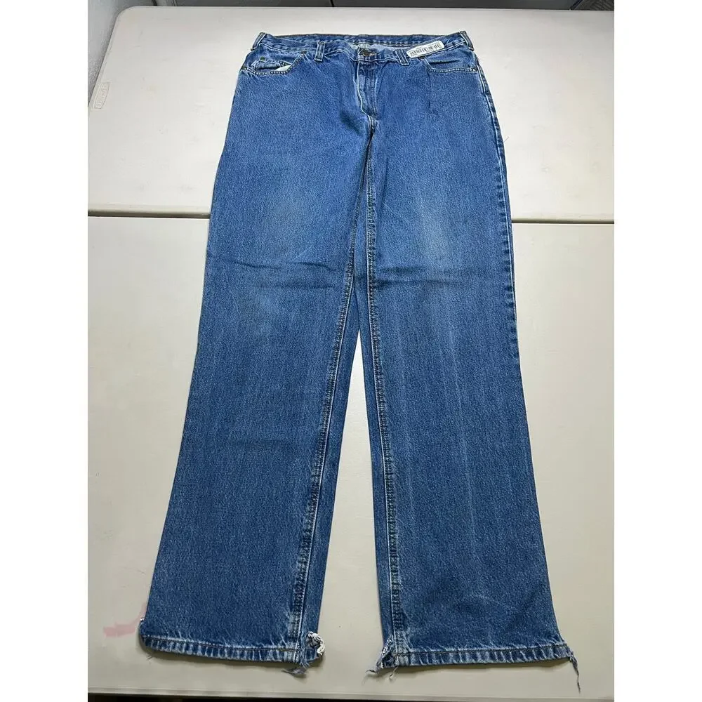 Carhartt features authentic pictures